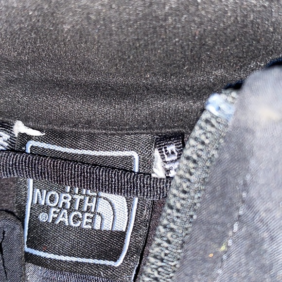 The North Face women’s black full zip long sleeve jacket size medium - Picture 4 of 9